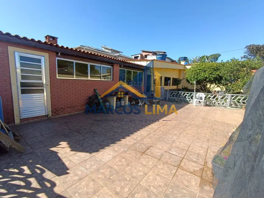 Foto 3 de Casa com 2 quartos à venda e para alugar, 300m2 em Mairipora - SP