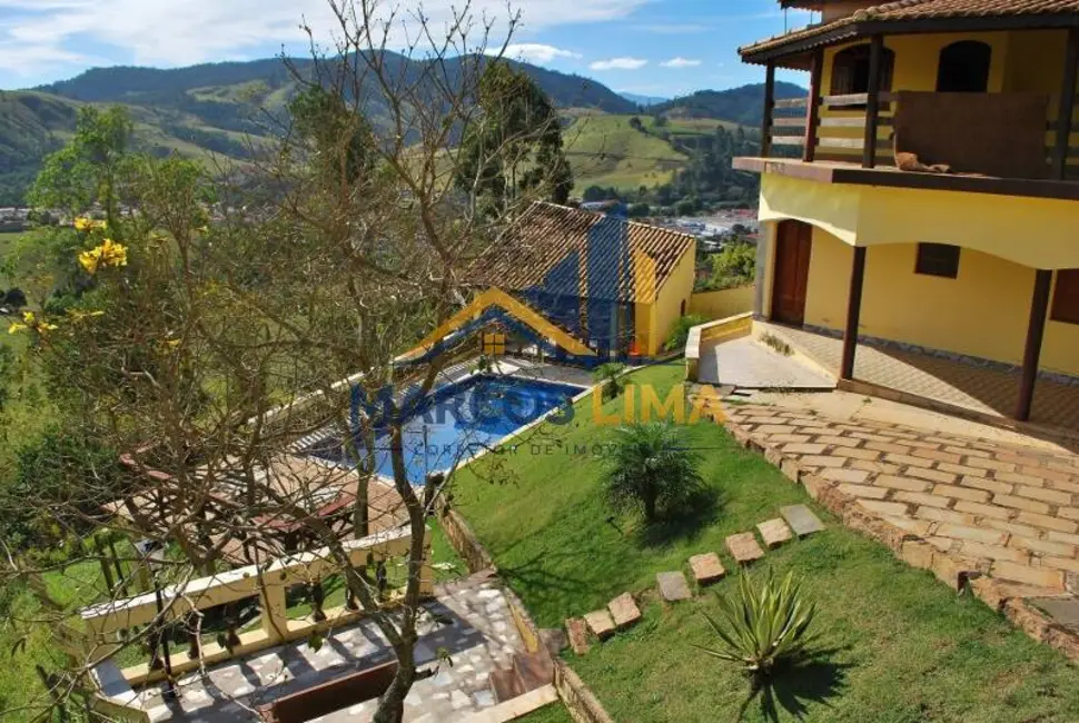 Chácara com 3 quartos à venda, 577m2 em Piracaia - SP - imagem 2 Foto 2 de Chácara com 3 quartos à venda, 577m2 em Piracaia - SP