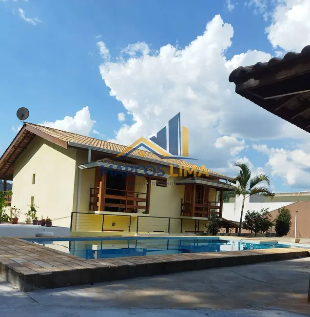 Chácara com 4 quartos à venda, 1000m2 em Portão, Atibaia - SP - imagem 2 Foto 2 de Chácara com 4 quartos à venda, 1000m2 em Portão, Atibaia - SP