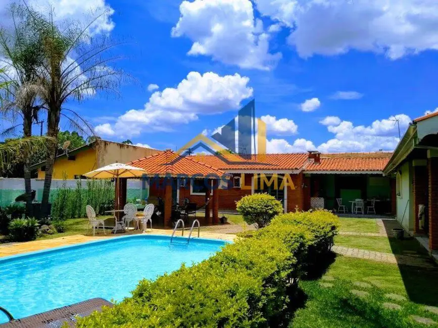 Chácara com 5 quartos à venda, 1200m2 em Atibaia - SP - imagem 1 Foto 1 de Chácara com 5 quartos à venda, 1200m2 em Atibaia - SP