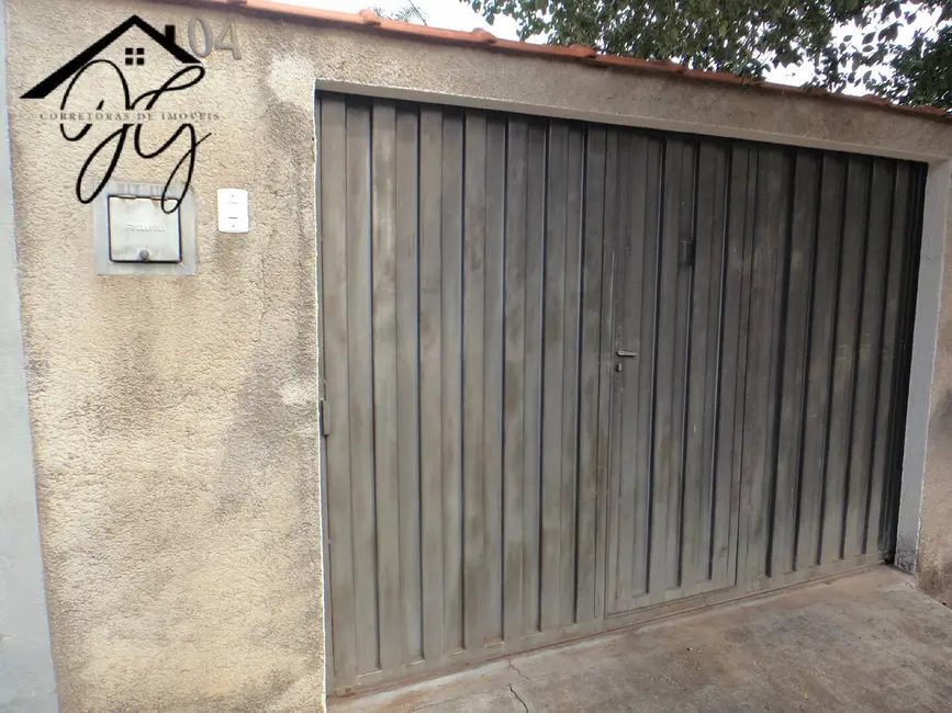 Foto 2 de Casa com 2 quartos à venda, 200m2 em Sao Pedro - SP