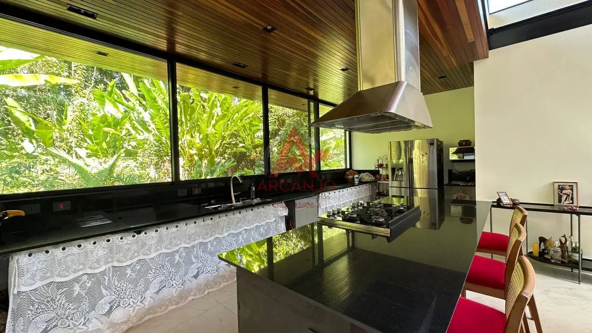 Casa com 3 quartos à venda, 315m2 em Ubatuba - SP - imagem 7 Foto 7 de Casa com 3 quartos à venda, 315m2 em Ubatuba - SP