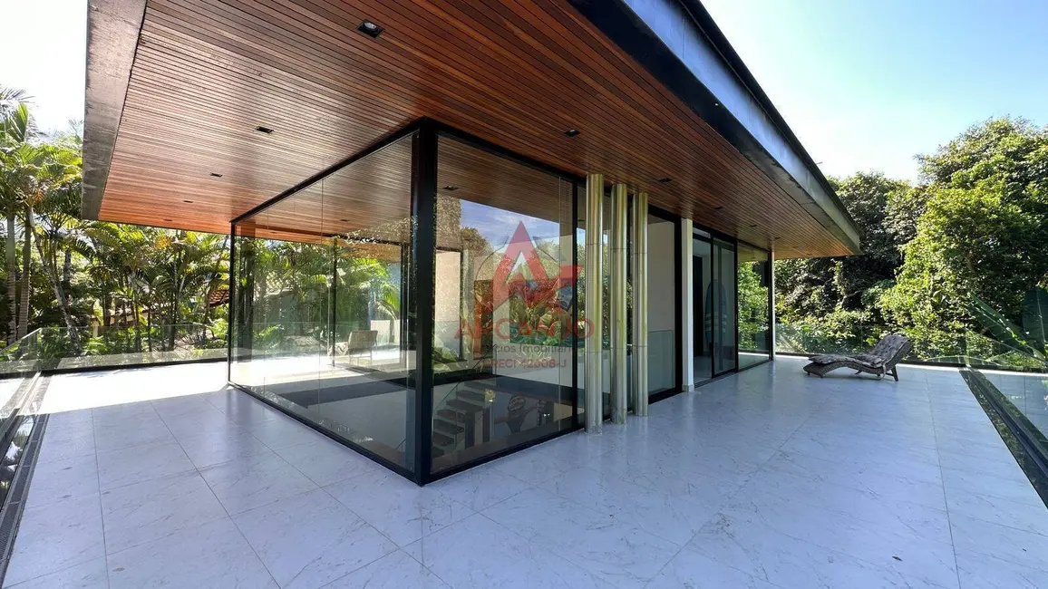 Casa com 3 quartos à venda, 315m2 em Ubatuba - SP - imagem 3 Foto 3 de Casa com 3 quartos à venda, 315m2 em Ubatuba - SP