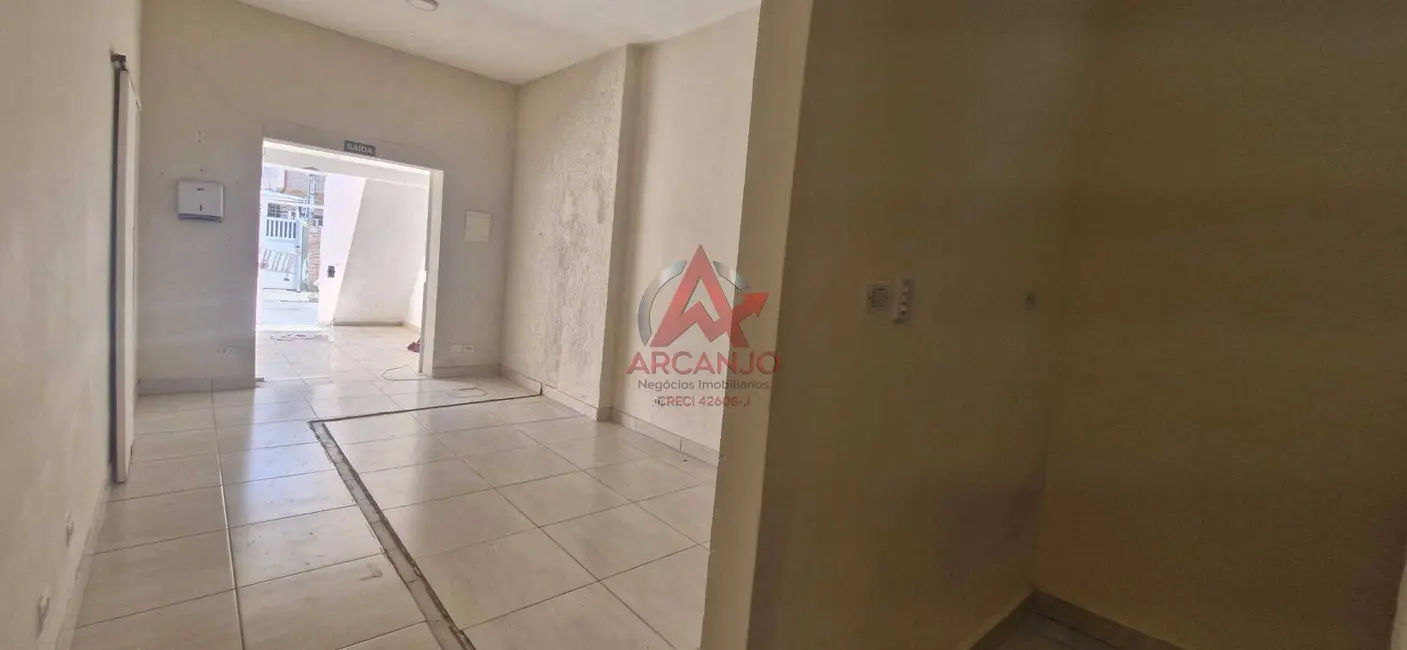 Foto 6 de Sala Comercial com 4 quartos para alugar, 80m2 em Centro, Ubatuba - SP