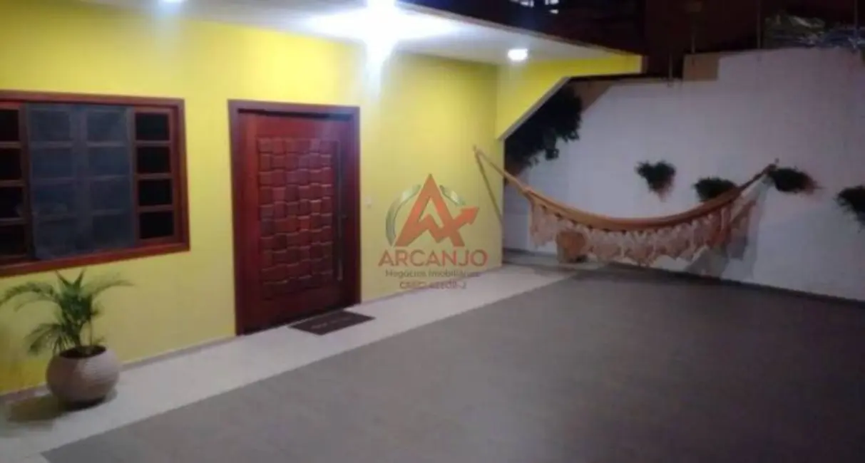 Foto 4 de Sobrado com 3 quartos à venda, 135m2 em Ubatuba - SP