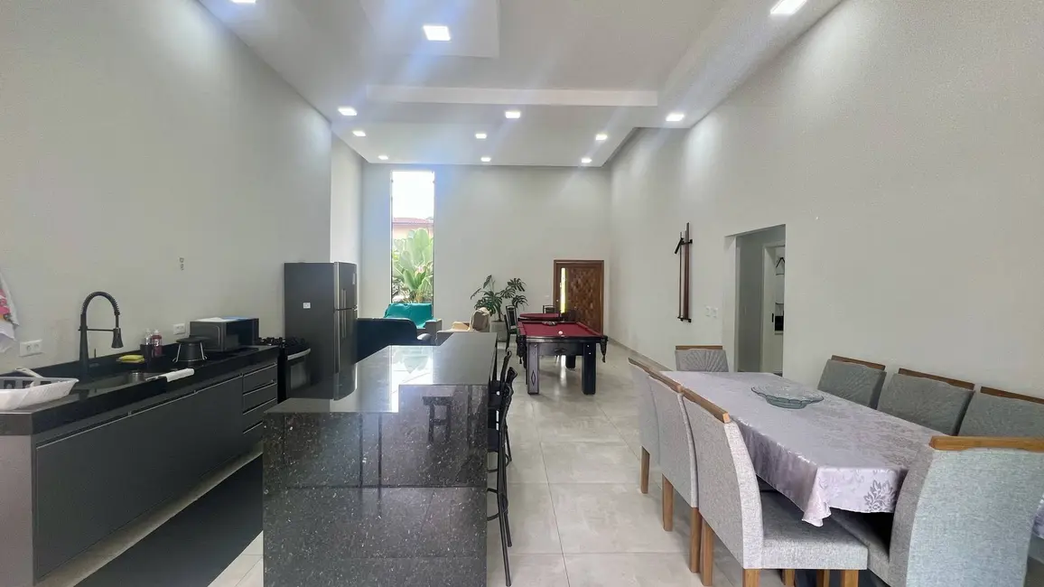 Casa com 4 quartos à venda, 450m2 em Ubatuba - SP - imagem 6 Foto 6 de Casa com 4 quartos à venda, 450m2 em Ubatuba - SP