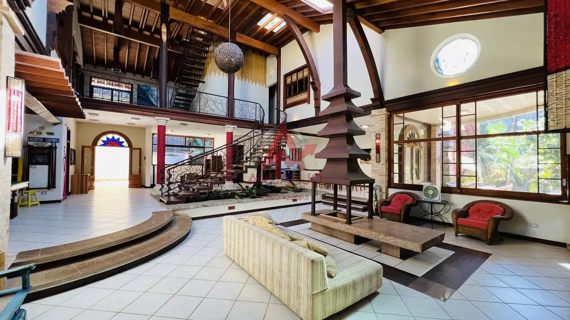 Foto 2 de Casa com 10 quartos à venda, 600m2 em Ubatuba - SP