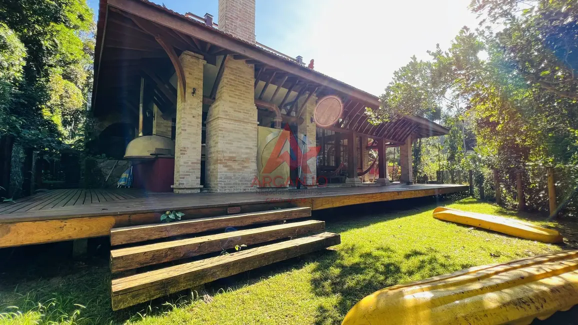 Foto 3 de Casa com 10 quartos à venda, 600m2 em Ubatuba - SP