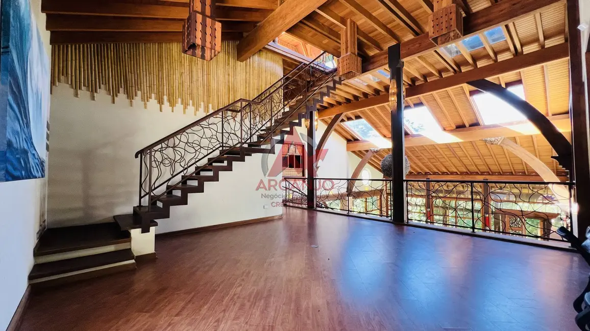 Foto 5 de Casa com 10 quartos à venda, 600m2 em Ubatuba - SP