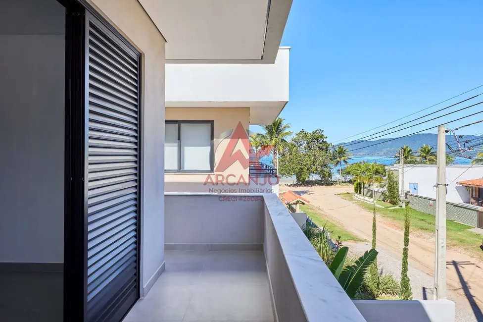 Foto 7 de Casa com 4 quartos à venda, 270m2 em Ubatuba - SP