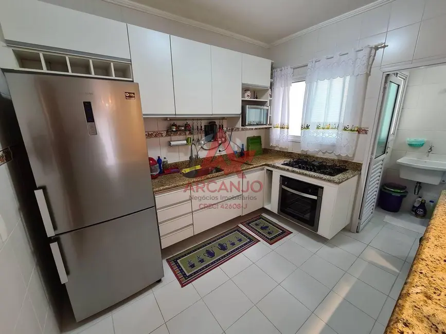 Foto 7 de Apartamento com 3 quartos à venda, 96m2 em Ubatuba - SP