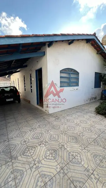 Casa com 3 quartos à venda em Centro, Ubatuba - SP - imagem 1 Foto 1 de Casa com 3 quartos à venda em Centro, Ubatuba - SP