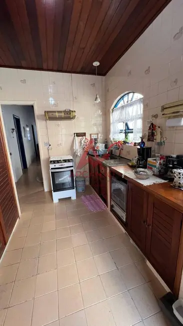 Casa com 3 quartos à venda em Centro, Ubatuba - SP - imagem 4 Foto 4 de Casa com 3 quartos à venda em Centro, Ubatuba - SP