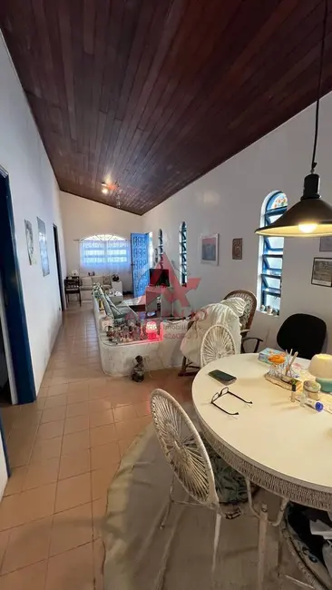 Casa com 3 quartos à venda em Centro, Ubatuba - SP - imagem 2 Foto 2 de Casa com 3 quartos à venda em Centro, Ubatuba - SP