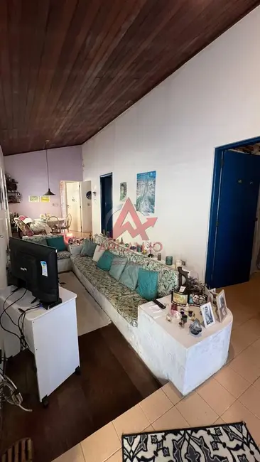 Casa com 3 quartos à venda em Centro, Ubatuba - SP - imagem 3 Foto 3 de Casa com 3 quartos à venda em Centro, Ubatuba - SP