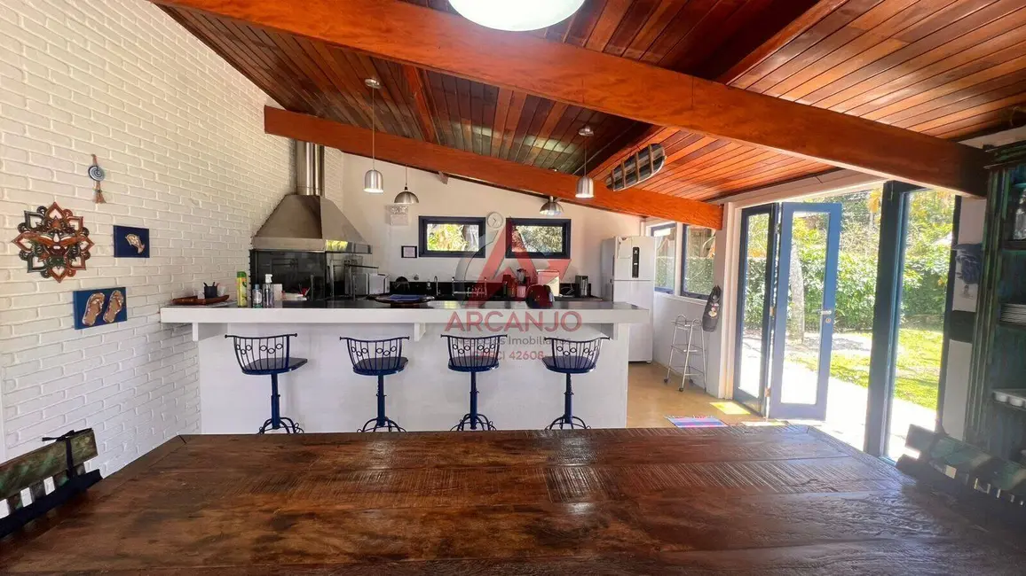 Foto 4 de Casa com 5 quartos à venda, 1000m2 em Ubatuba - SP
