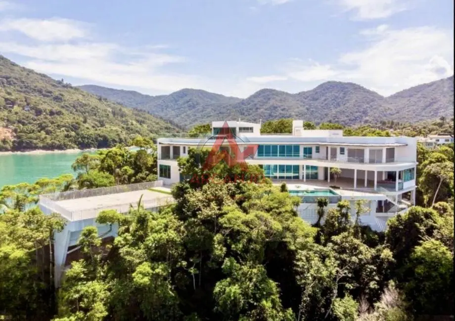 Casa com 10 quartos para alugar, 2560m2 em Ubatuba - SP - imagem 4 Foto 4 de Casa com 10 quartos para alugar, 2560m2 em Ubatuba - SP