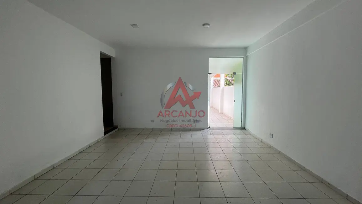 Sala Comercial para alugar, 320m2 em Centro, Ubatuba - SP - imagem 5 Foto 5 de Sala Comercial para alugar, 320m2 em Centro, Ubatuba - SP