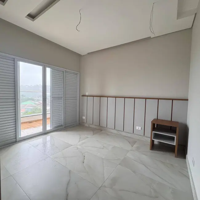 Cobertura com 3 quartos à venda e para alugar, 150m2 em Ubatuba - SP - imagem 8 Foto 8 de Cobertura com 3 quartos à venda e para alugar, 150m2 em Ubatuba - SP