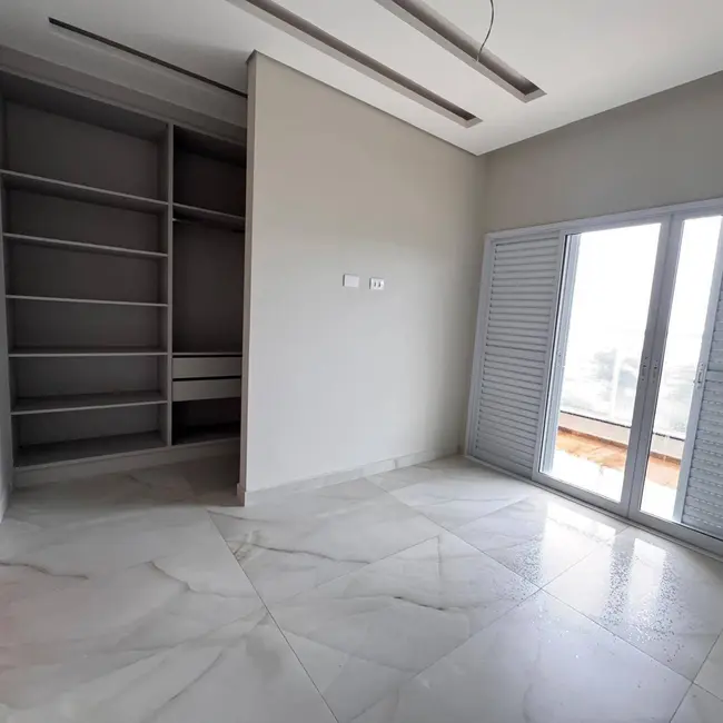 Cobertura com 3 quartos à venda e para alugar, 150m2 em Ubatuba - SP - imagem 9 Foto 9 de Cobertura com 3 quartos à venda e para alugar, 150m2 em Ubatuba - SP