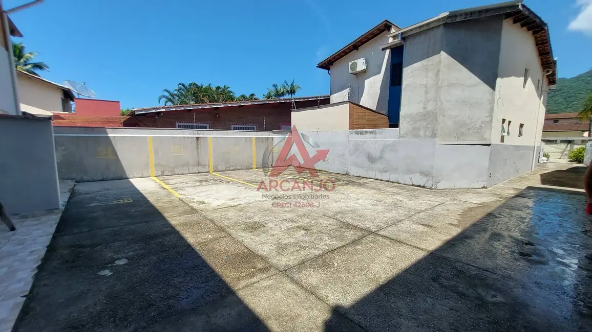 Sobrado com 7 quartos à venda, 62m2 em Ubatuba - SP - imagem 4 Foto 4 de Sobrado com 7 quartos à venda, 62m2 em Ubatuba - SP