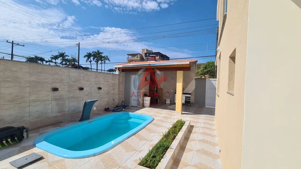 Foto 1 de Sobrado com 3 quartos à venda, 145m2 em Silop, Ubatuba - SP