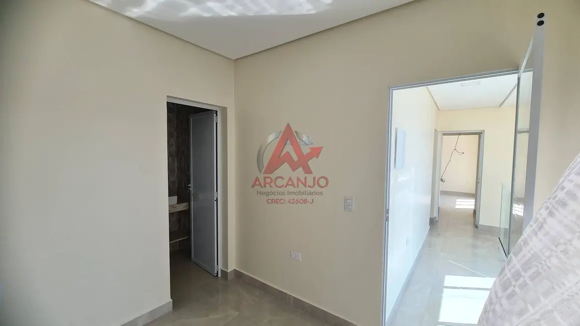 Foto 2 de Sobrado com 3 quartos à venda, 145m2 em Silop, Ubatuba - SP