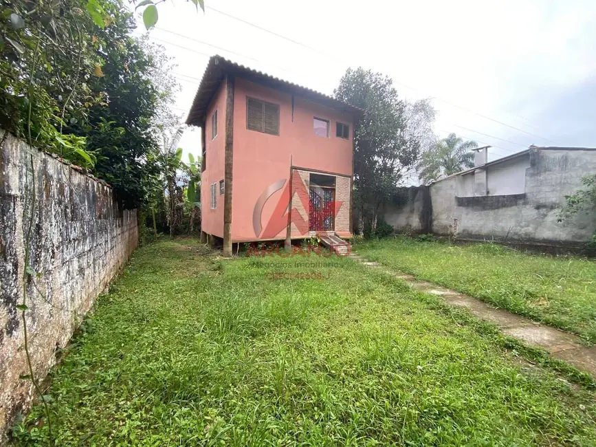 Foto 1 de Casa com 1 quarto à venda, 90m2 em Ubatuba - SP