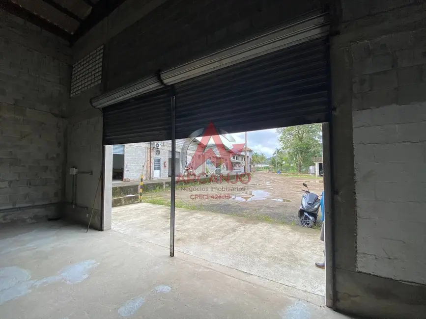 Foto 9 de Armazém / Galpão para alugar, 100m2 em Ubatuba - SP