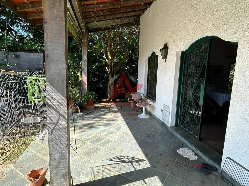 Foto 6 de Casa com 4 quartos à venda, 229m2 em Ubatuba - SP
