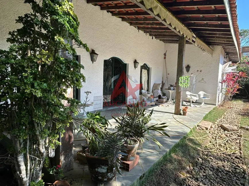 Foto 4 de Casa com 4 quartos à venda, 229m2 em Ubatuba - SP