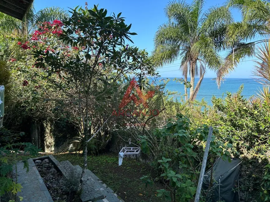 Foto 9 de Casa com 4 quartos à venda, 229m2 em Ubatuba - SP