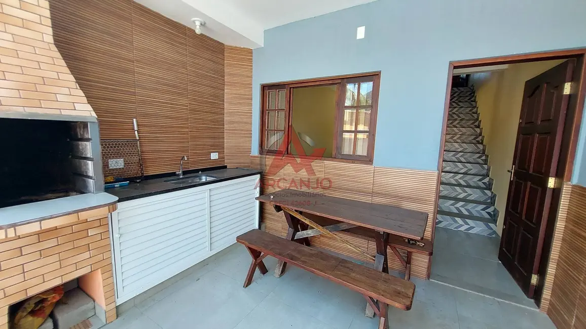 Foto 2 de Casa com 4 quartos à venda, 86m2 em Ubatuba - SP