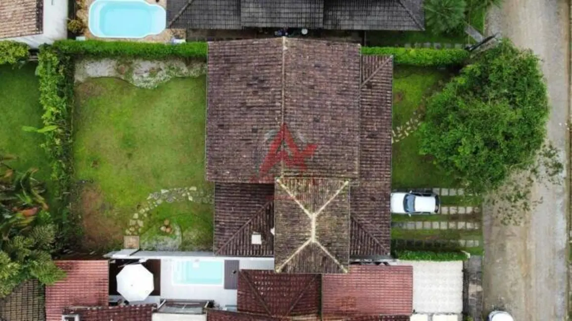 Casa com 3 quartos à venda, 180m2 em Ubatuba - SP - imagem 9 Foto 9 de Casa com 3 quartos à venda, 180m2 em Ubatuba - SP