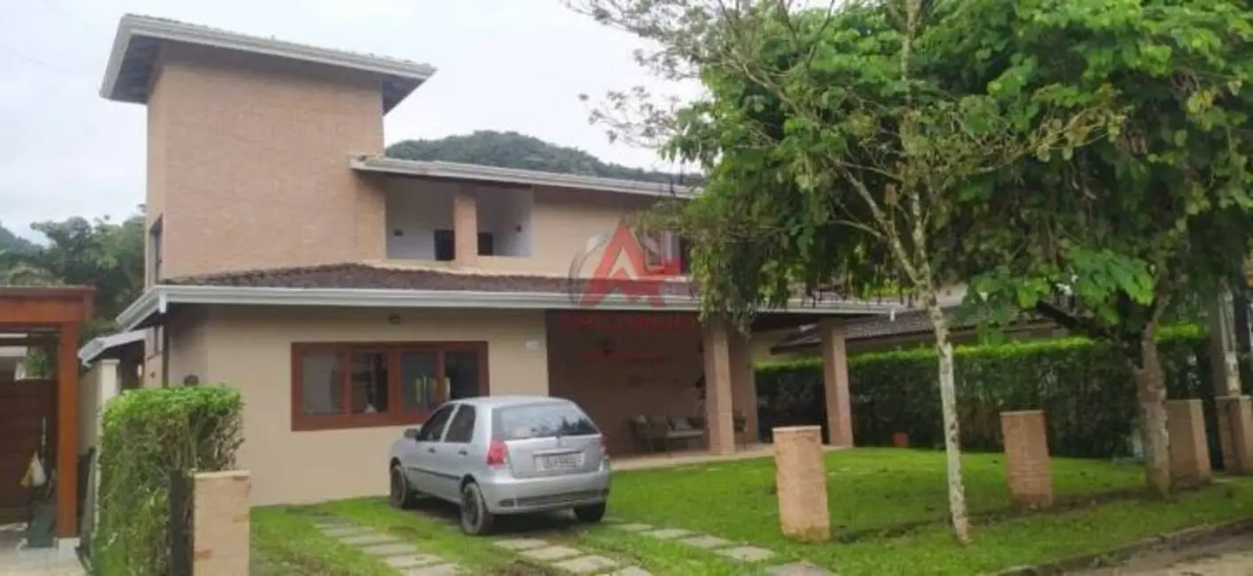 Casa com 3 quartos à venda, 180m2 em Ubatuba - SP - imagem 1 Foto 1 de Casa com 3 quartos à venda, 180m2 em Ubatuba - SP