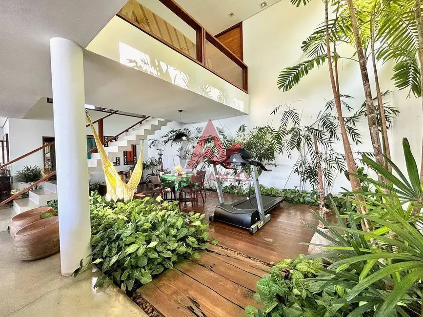 Casa com 5 quartos para alugar, 470m2 em Ubatuba - SP - imagem 8 Foto 8 de Casa com 5 quartos para alugar, 470m2 em Ubatuba - SP