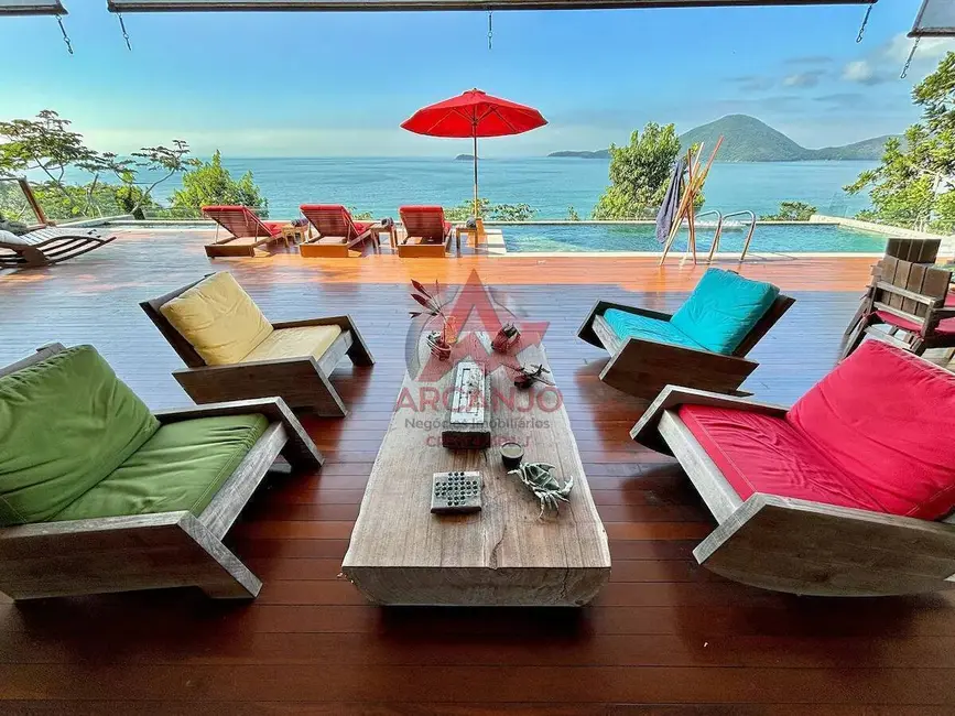 Casa com 5 quartos para alugar, 470m2 em Ubatuba - SP - imagem 3 Foto 3 de Casa com 5 quartos para alugar, 470m2 em Ubatuba - SP