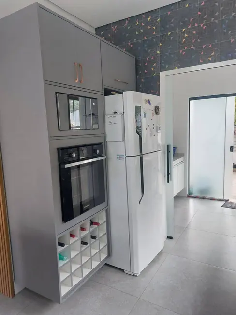 Foto 9 de Casa com 4 quartos à venda, 206m2 em Ubatuba - SP