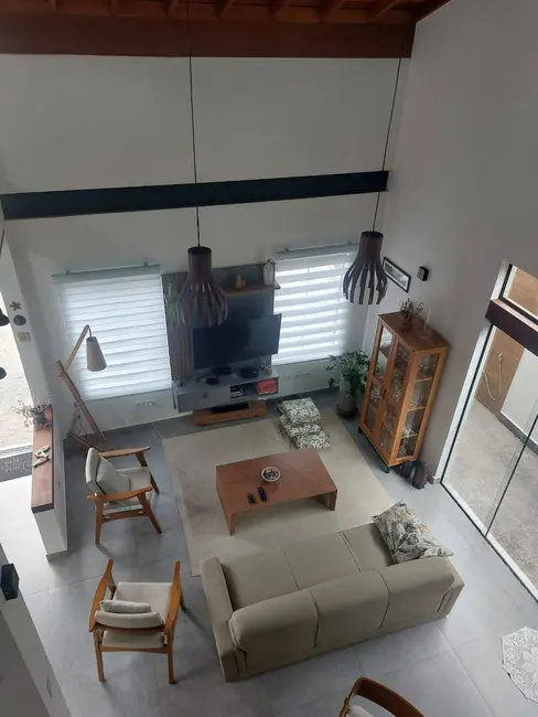 Foto 1 de Casa com 4 quartos à venda, 206m2 em Ubatuba - SP