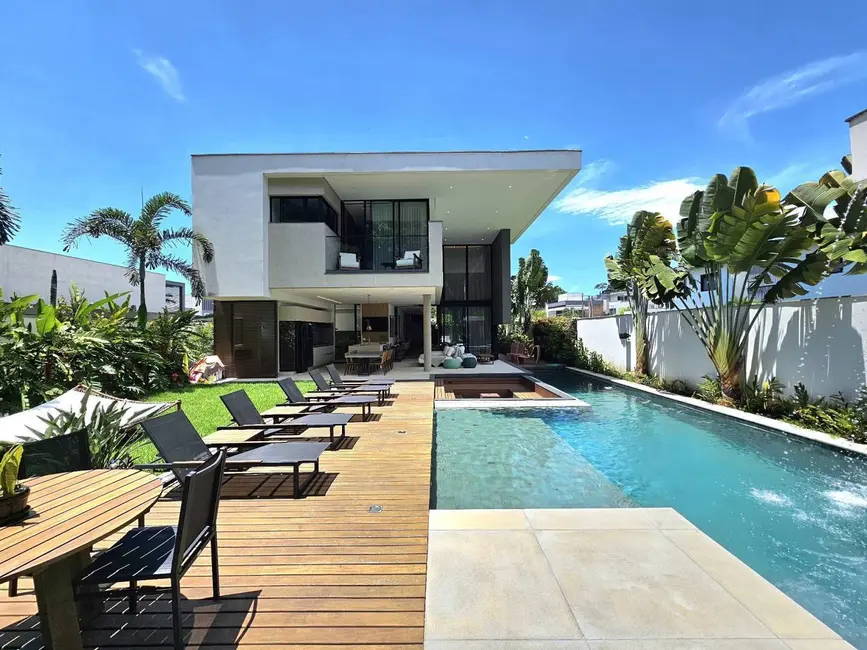 Casa com 6 quartos à venda, 670m2 em Bertioga - SP - imagem 2 Foto 2 de Casa com 6 quartos à venda, 670m2 em Bertioga - SP