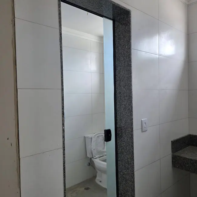 Sala Comercial para alugar, 255m2 em Ubatuba - SP - imagem 7 Foto 7 de Sala Comercial para alugar, 255m2 em Ubatuba - SP