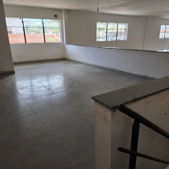Sala Comercial para alugar, 255m2 em Ubatuba - SP - imagem 6 Foto 6 de Sala Comercial para alugar, 255m2 em Ubatuba - SP
