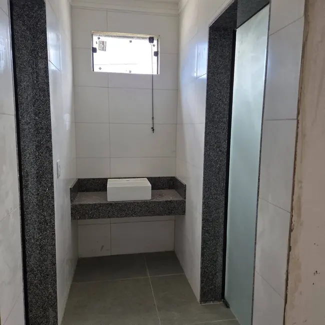 Sala Comercial para alugar, 255m2 em Ubatuba - SP - imagem 4 Foto 4 de Sala Comercial para alugar, 255m2 em Ubatuba - SP