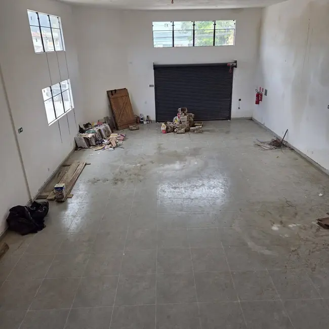 Sala Comercial para alugar, 255m2 em Ubatuba - SP - imagem 1 Foto 1 de Sala Comercial para alugar, 255m2 em Ubatuba - SP