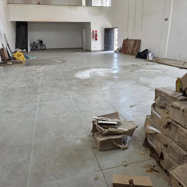 Sala Comercial para alugar, 255m2 em Ubatuba - SP - imagem 5 Foto 5 de Sala Comercial para alugar, 255m2 em Ubatuba - SP