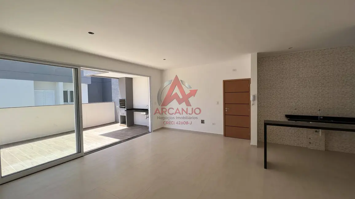 Cobertura com 3 quartos para alugar, 140m2 em Centro, Ubatuba - SP - imagem 6 Foto 6 de Cobertura com 3 quartos para alugar, 140m2 em Centro, Ubatuba - SP