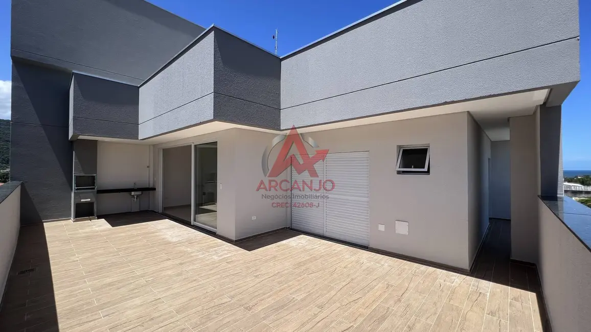 Cobertura com 3 quartos para alugar, 140m2 em Centro, Ubatuba - SP - imagem 2 Foto 2 de Cobertura com 3 quartos para alugar, 140m2 em Centro, Ubatuba - SP