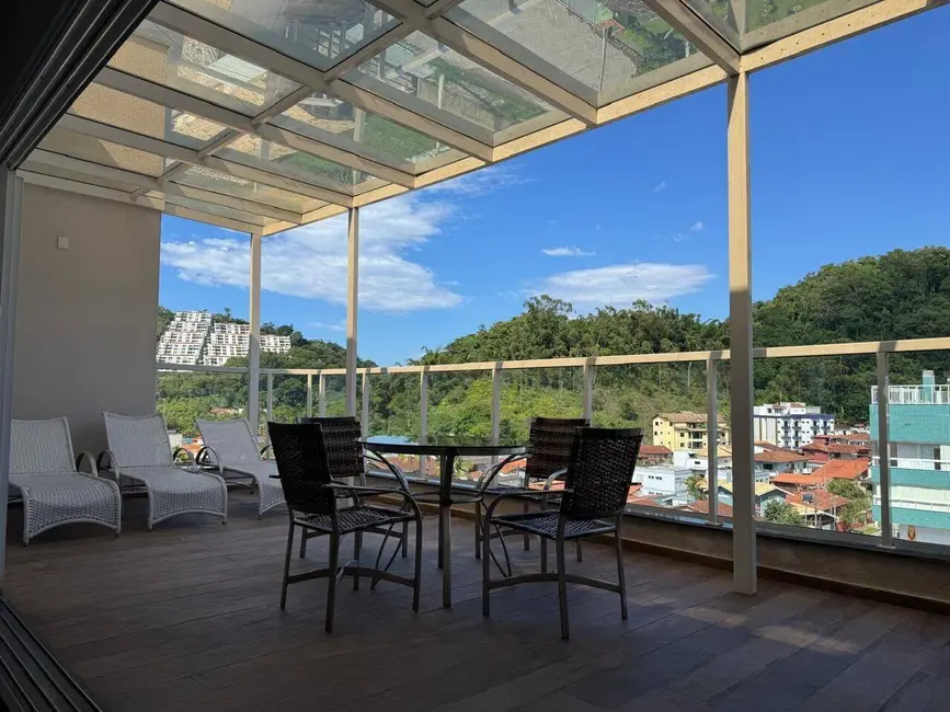 Cobertura com 3 quartos para alugar, 150m2 em Ubatuba - SP - imagem 1 Foto 1 de Cobertura com 3 quartos para alugar, 150m2 em Ubatuba - SP