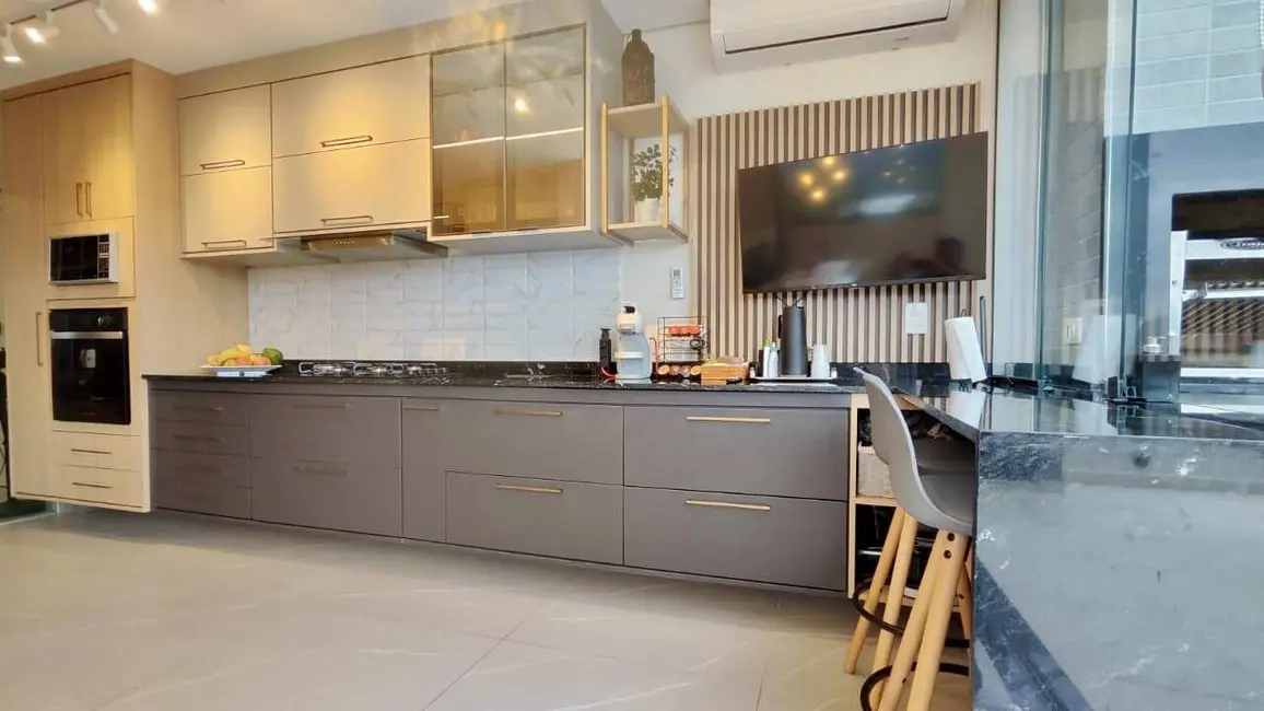 Foto 7 de Apartamento com 3 quartos à venda, 113m2 em Centro, Ubatuba - SP