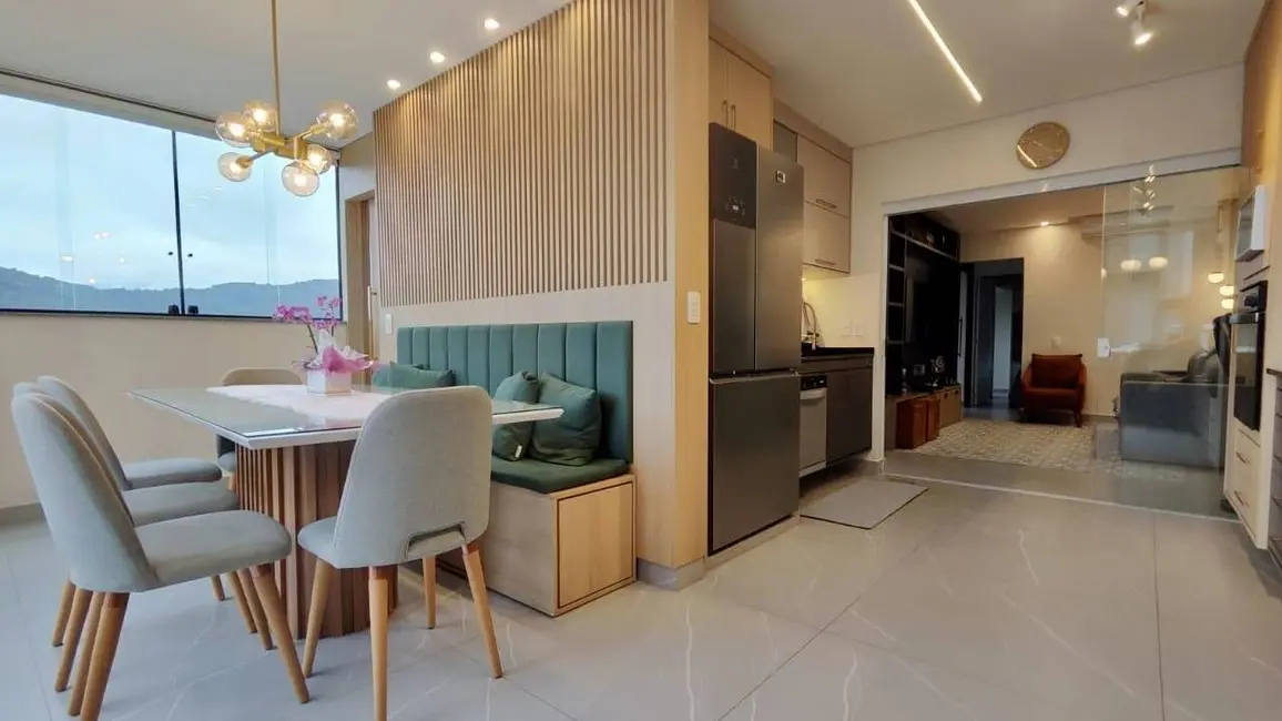 Foto 2 de Apartamento com 3 quartos à venda, 113m2 em Centro, Ubatuba - SP
